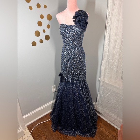 NWT Jovani Lace And Sequin Mermaid Gown - Picture 2 of 16